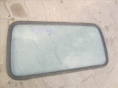 Mazda E 2200 plató üveg 