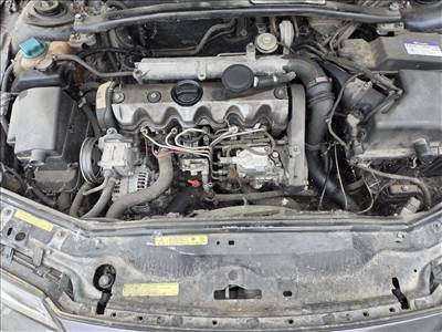 Volvo S80 2.5 D porlasztó 