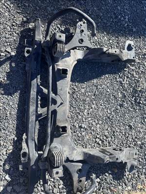 Mercedes A 170 W169 bölcső futómű alkatrészek 