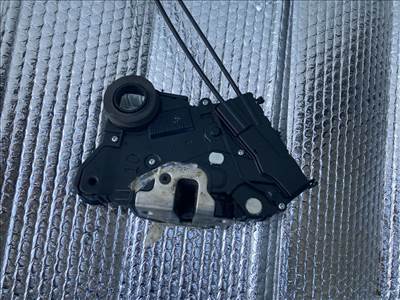 Toyota Auris (E150) bal első ajtózár  15125z4