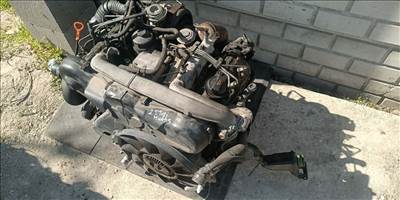 Audi A4 B6 2.5tdi komplett motor 
