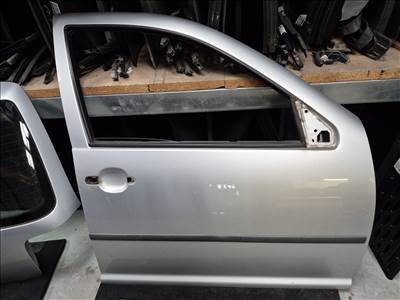 Volkswagen Golf IV, Volkswagen Bora jobb első ajtó LA7W (5 ajtóshoz) (39302)
