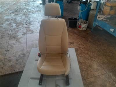 BMW X3 F25 - Ülés szett (+kárpitok, burkolatok, kardánbox)