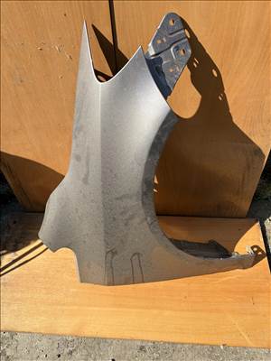 Volkswagen Golf Plus Jobb első sárvédő 