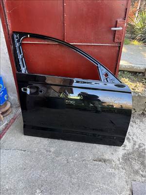 Audi A6 jobb első ajtó(üresen, kis hibával)