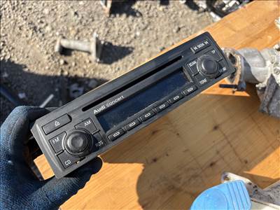 Audi A6 (C5 - 4B) rádió 