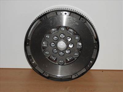 SUZUKI IGNIS 1.3 DDiS (70Le) kettős tömegû lendkerék