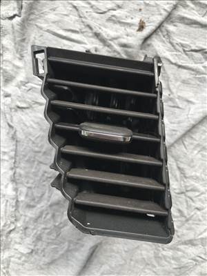 Opel Crossland X légbefúvó