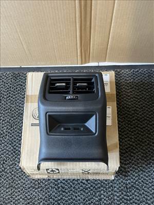 Seat Leon III (5F) könyöklő hátsó szellőzőrács keret  5f0864298a