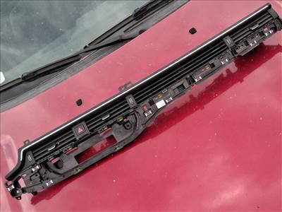Audi A5 (B9 - 8W) Középső Szellőző 8w1820902d 00000