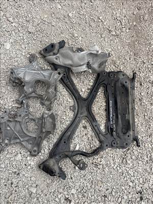 Audi A4 (B9 - 8W) bölcső 