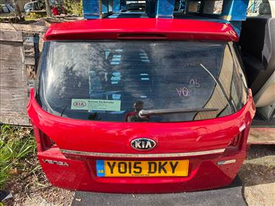 Kia VENGA (YN) Csomagtérajtó (Részeivel)