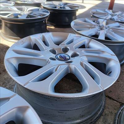 5x108 17 Gyári Volvo XC alufelni 150000ft a 4db/106/