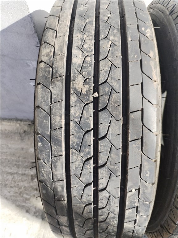  215 70 15 c bridgestone 215/70 R 15 C nyári gumi garnitúra kisteher 2. kép