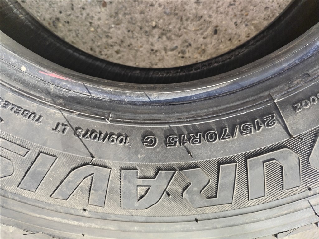  215 70 15 c bridgestone 215/70 R 15 C nyári gumi garnitúra kisteher 5. kép