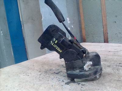 MAZDA 6 02-05 Bal hátsó ajtó zárszerkezet központi záras