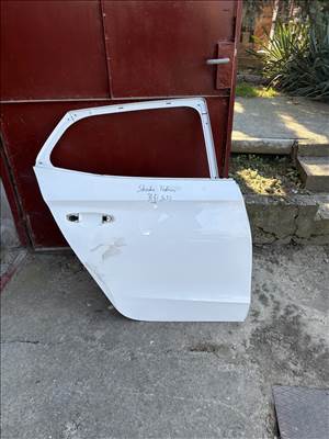Skoda Fabia IV jobb hátsó ajtó(üresen, kis hibás)