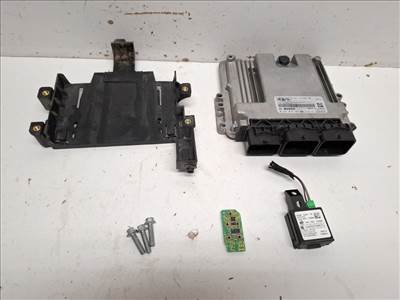 Land Rover Evoque (L538) motorvezérlő BJ3212C520VB 0281018389