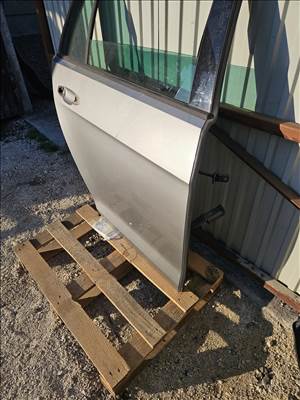 Volkswagen Golf VII Jobb hátsó kombi ajtó lb7w 