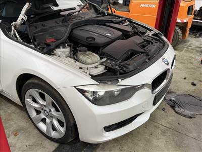 BMW F30/31 komplett homlokfal + hűtősor 