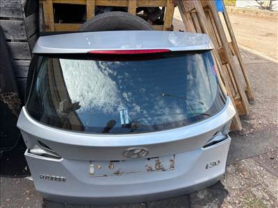  HYUNDAI i30 CW (GD) Csomagtérajtó (Részeivel)