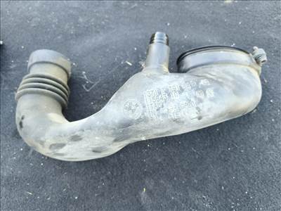 BMW E87 E90 E91 320D légbeömlő cső turbó cső 1371779164
