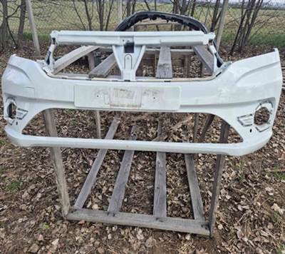 Dacia Sandero III első lökhárító fehér (tolatóradaros kivitel) 2022-től 620228531R