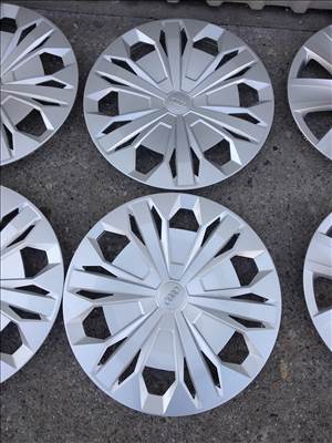 17-es ÚJ! Gyári Audi dísztárcsa 35000ft a 4db/10/