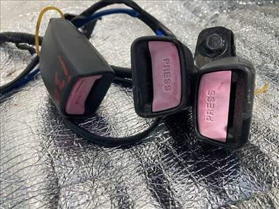 Hyundai i30 (FD) hátsó üléssor biztonsági öv csat 09041313