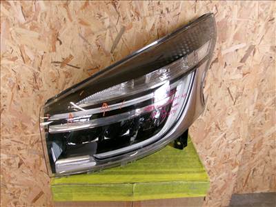 RENAULT TRAFIC Lift bal első LED fényszóró 2019-2022 260608582R