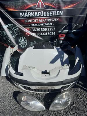 Lancia Ypsilon II lökhárító sárvédő motorháztető lámpa homlokfal 