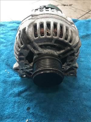 Volkswagen Jetta V 1.9PD generátor 06f903023F