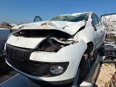 Renault Mégane III Bal első Ajtó (Részeivel) *157389*