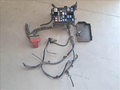 Suzuki Vitara (LY) Biztosíték doboz