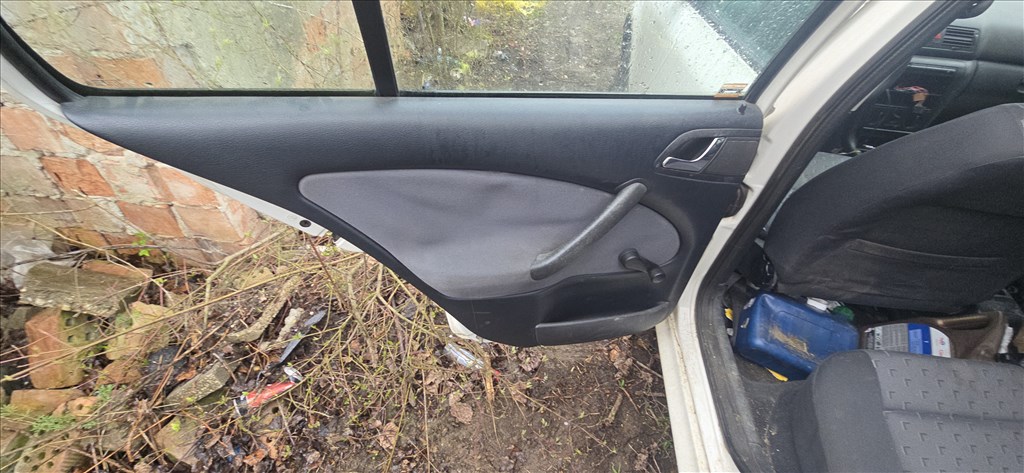 Skoda Octavia I bontott alkatrészei 1.6i BFQ 21. kép