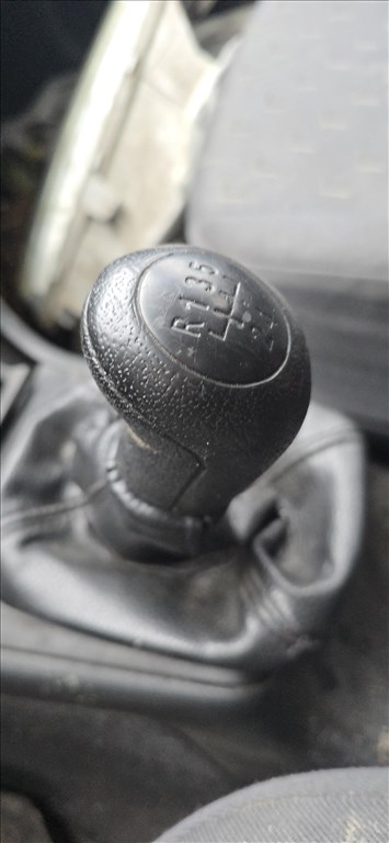 Skoda Octavia I bontott alkatrészei 1.6i BFQ 23. kép