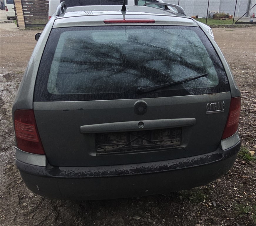 Skoda Octavia I bontott alkatrészei 1.6i BFQ 5. kép