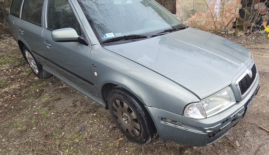 Skoda Octavia I bontott alkatrészei 1.6i BFQ 3. kép