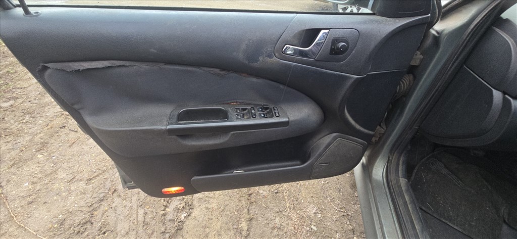 Skoda Octavia I bontott alkatrészei 1.6i BFQ 42. kép