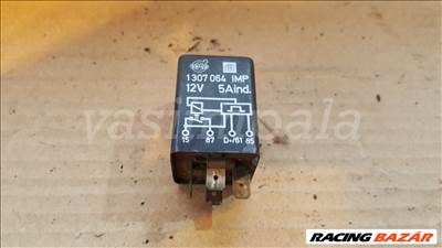 Volvo 1307064 700 klímarelé