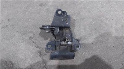 Audi A3 8L 97- Motorháztető géptető zár zárszerkezet ellendarab 8890