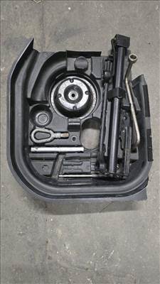 BMW 318tds compact pótkerék szerszámtartó  13900000