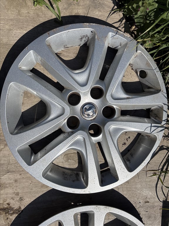 Opel Astra J Dísztárcsa 16coll tn3138 13409780 4. kép