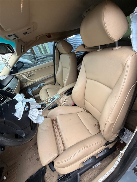 BMW 320 (E90, E91, E92, E93) bontott alkatrészei vagy egyben bontásra eladó 2. kép