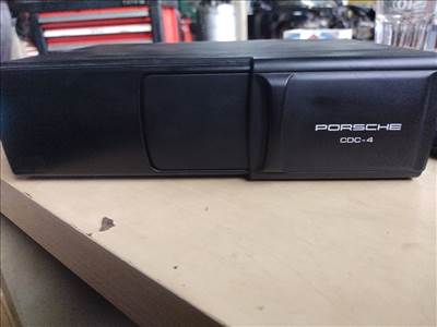 Porsche Cayenne I 955 CD / DVD Tár 0000000 123456