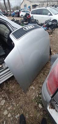 Audi a6 c5 motorháztető facelift 