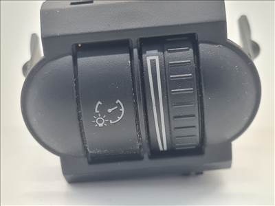 Volkswagen Golf VI fényszórómagasság állító motor kapcsoló (37411) 1k0941334b