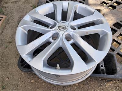 NISSAN JUKE 17"-es alufelni 1db