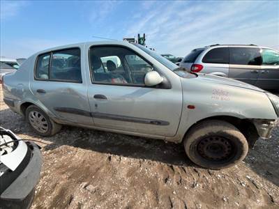 Renault Thalia I Jobb első Dobbetét (Kerékjárati, Műanyag ) 156764*