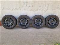  4x100 lyukosztású 15" újszerű lemezfelni, rajta 175/65 újszerű Semperit nyári gumi 